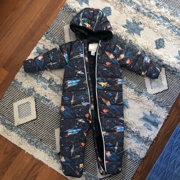 Snowsuit - Picture 2 of 4